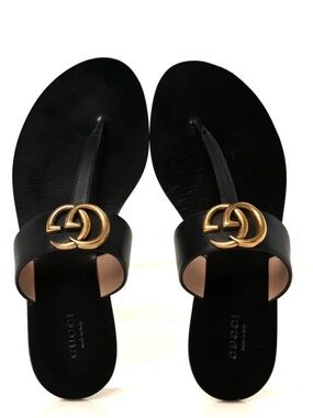 Gucci Black Leather Thong Sandals with Gold Double G Emblem